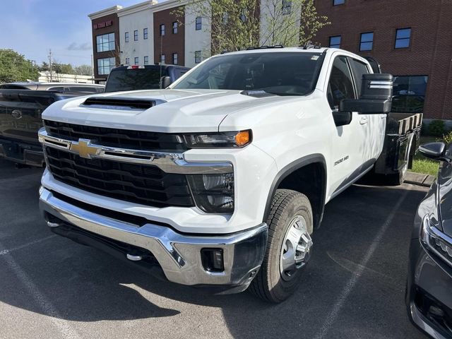 Used 2024 Chevrolet Silverado 3500 LT w/ Convenience Package image 1