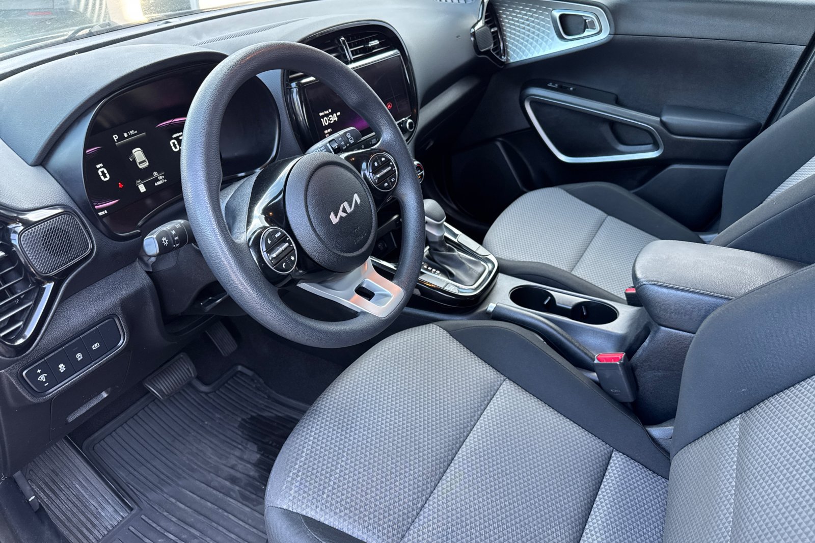 Used 2023 Kia Soul S FWD image 10