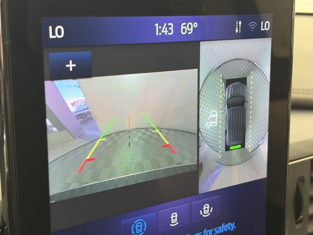 Certified 2022 Ford Explorer Platinum w/ Equipment Group 601A image 20