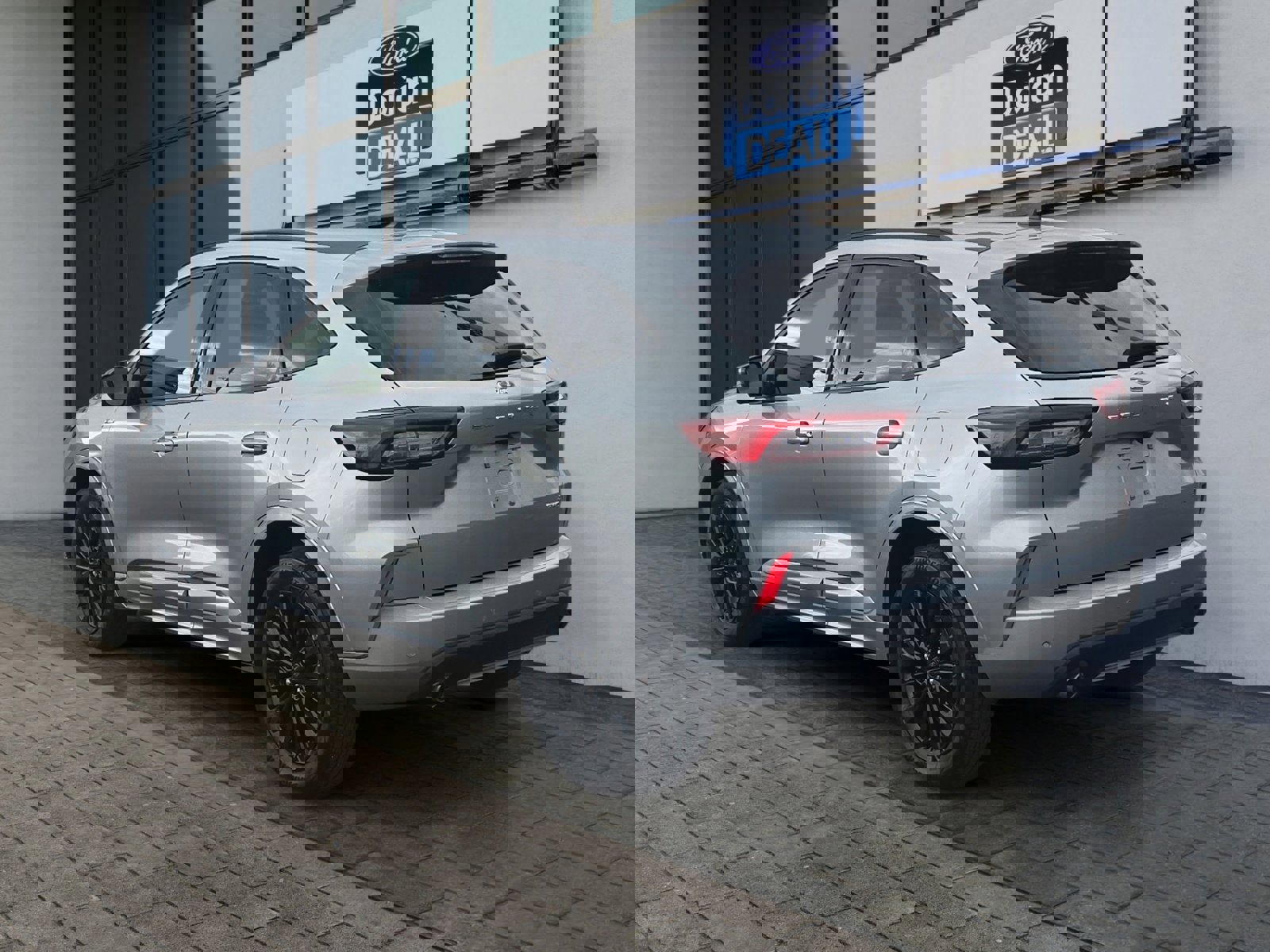 Certified 2023 Ford Escape ST-Line Elite image 3