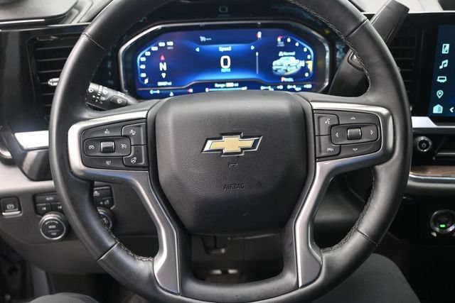 Used 2023 Chevrolet Silverado 1500 LT AWD/4WD image 10