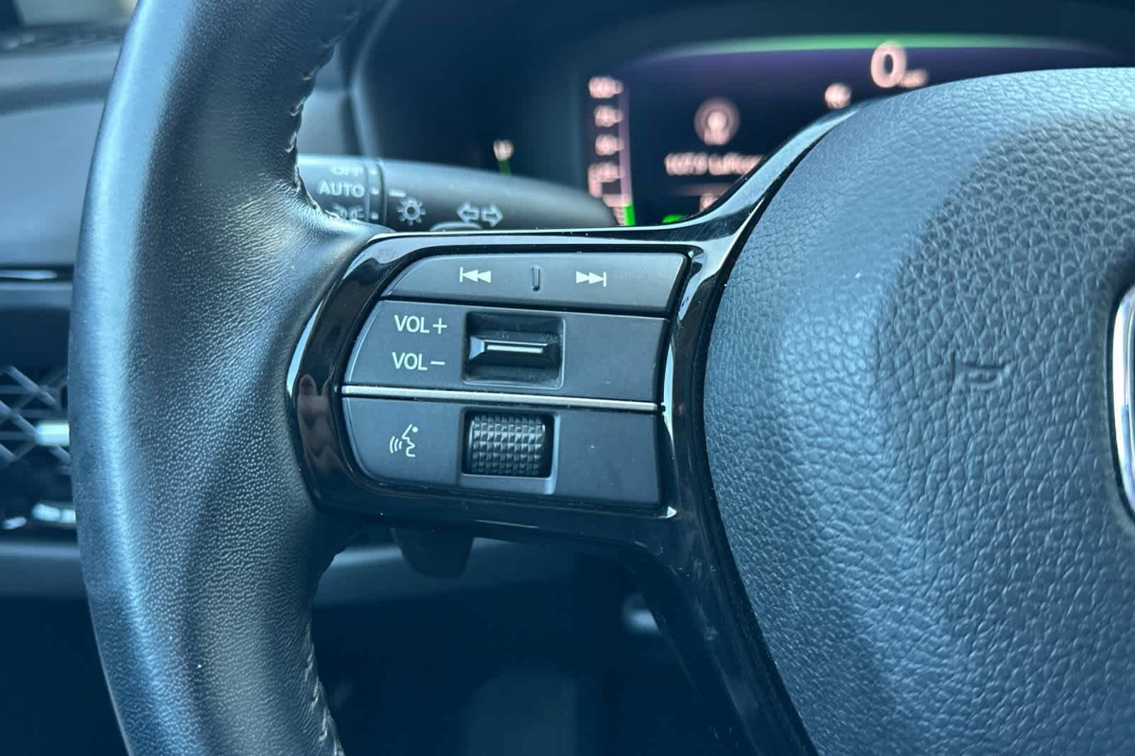 Used 2023 Honda Accord Touring image 28