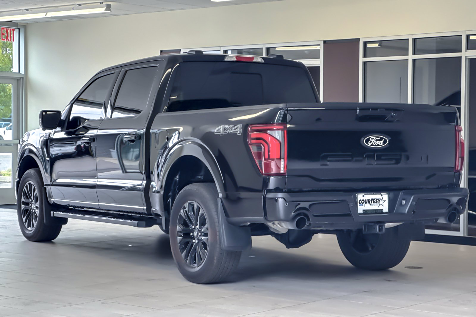 Certified 2025 Ford F150 Lariat AWD/4WD image 6
