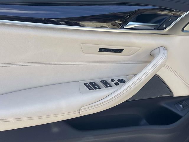 Used 2020 BMW 530i w/ Premium Package image 13