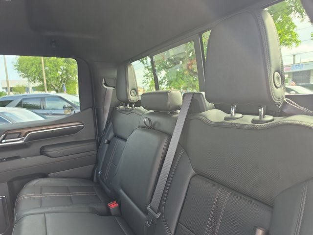 Used 2024 Chevrolet Silverado 1500 High Country w/ Technology Package AWD/4WD image 12
