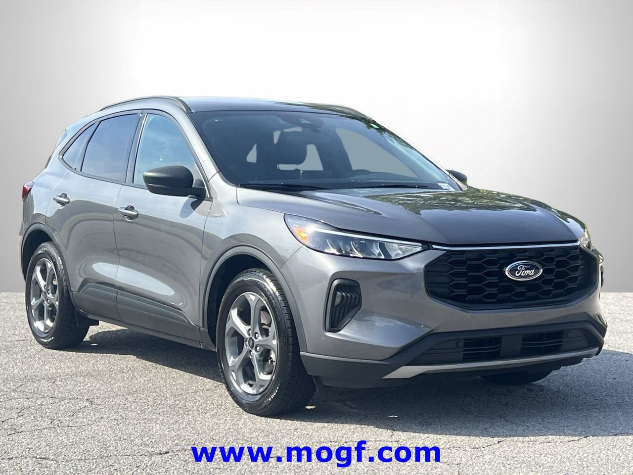 Certified 2025 Ford Escape ST-Line FWD image 4