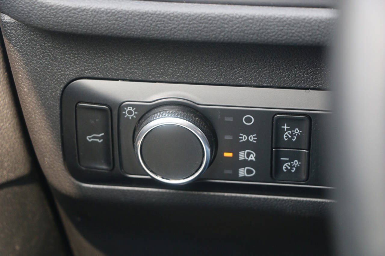 Certified 2024 Ford Escape Active AWD/4WD image 29