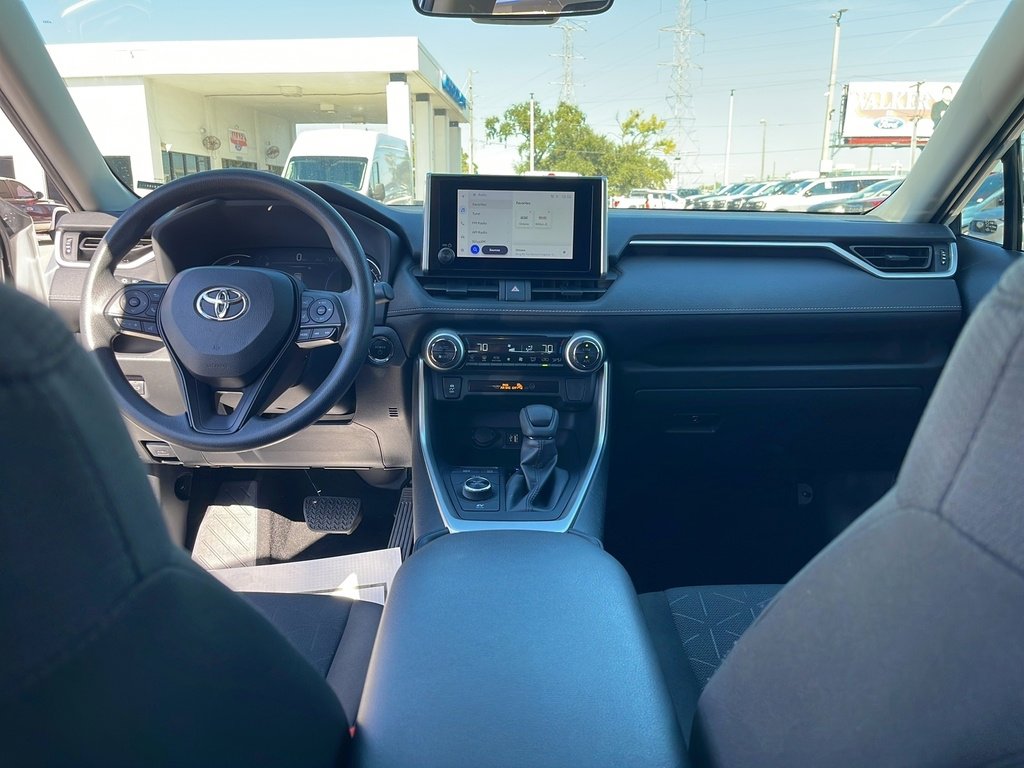 Used 2024 Toyota RAV4 XLE image 28