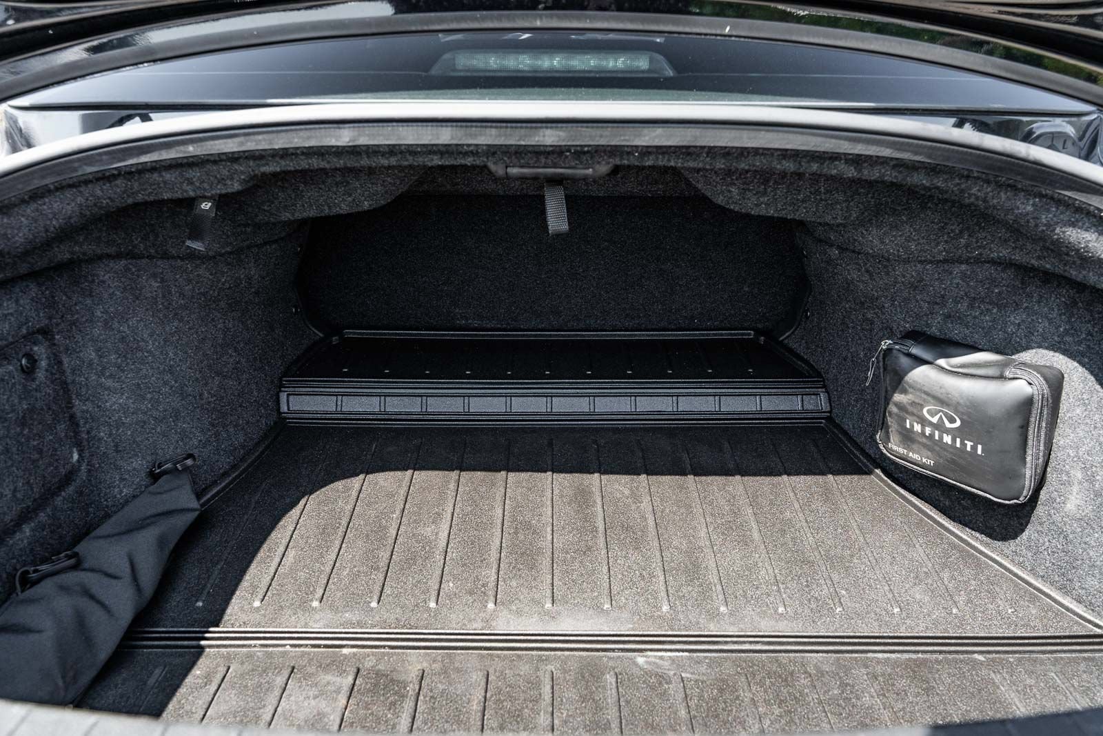Used 2019 INFINITI Q60 3.0t w/ Cargo Package RWD image 15