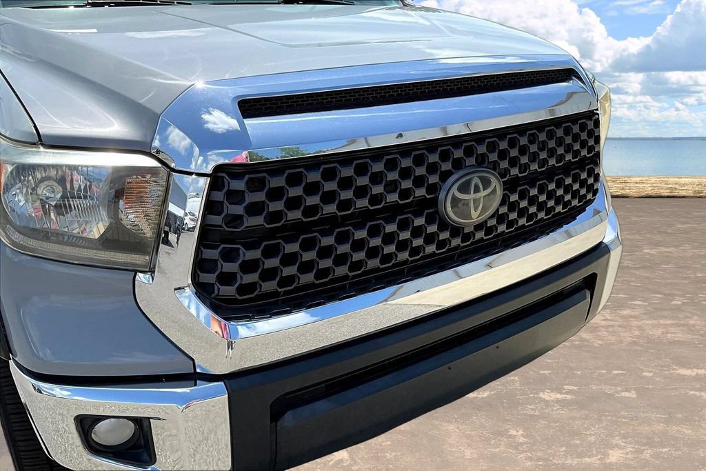 Used 2018 Toyota Tundra SR5 w/ SR5 Upgrade Package AWD/4WD image 36