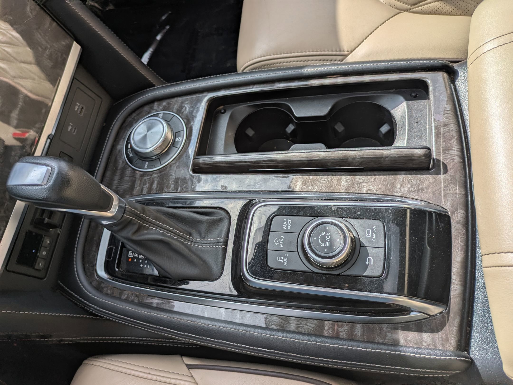 Used 2021 Nissan Armada Platinum w/ Captain's Chairs Package image 25