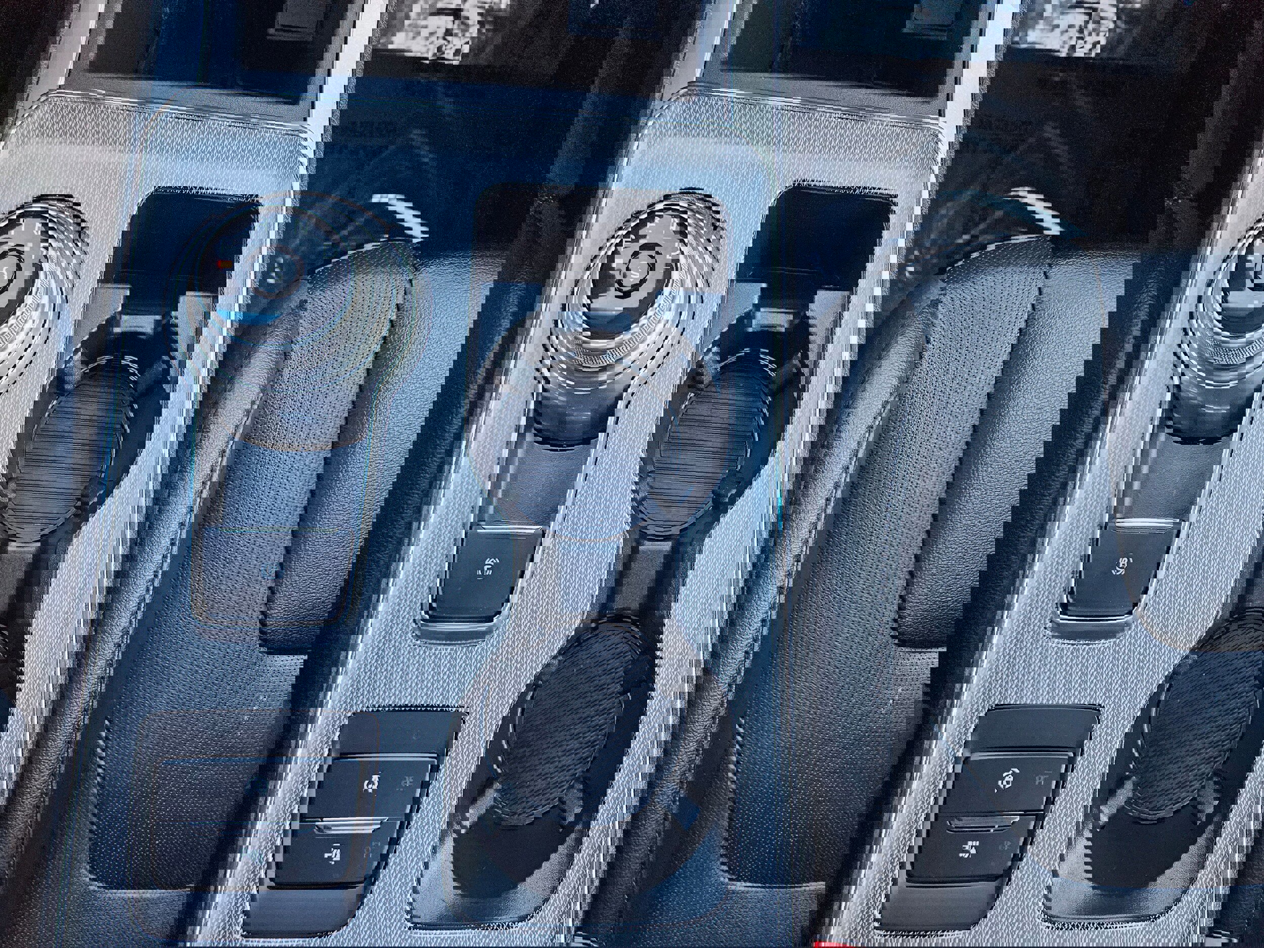 Certified 2022 Ford Edge Titanium w/ Equipment Group 301A image 26