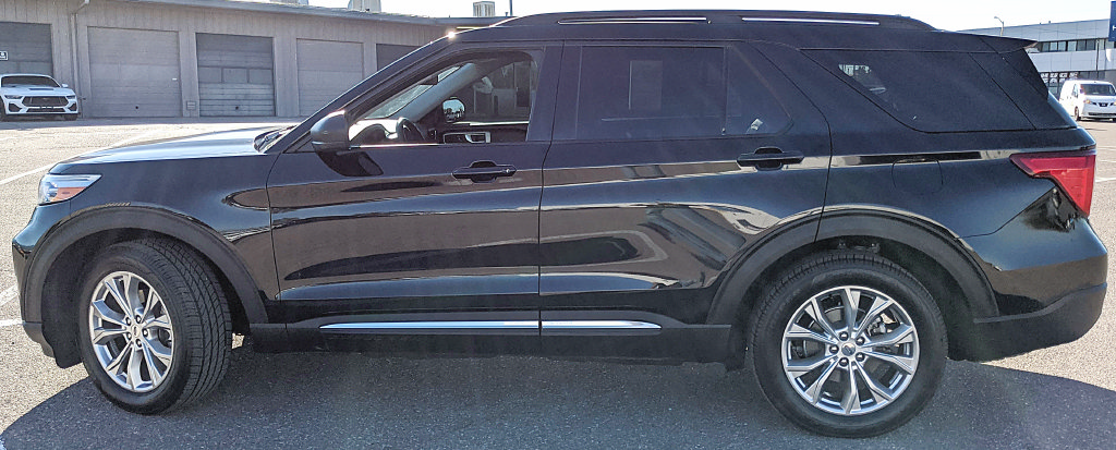 Certified 2020 Ford Explorer XLT w/ Equipment Group 202A AWD/4WD image 6