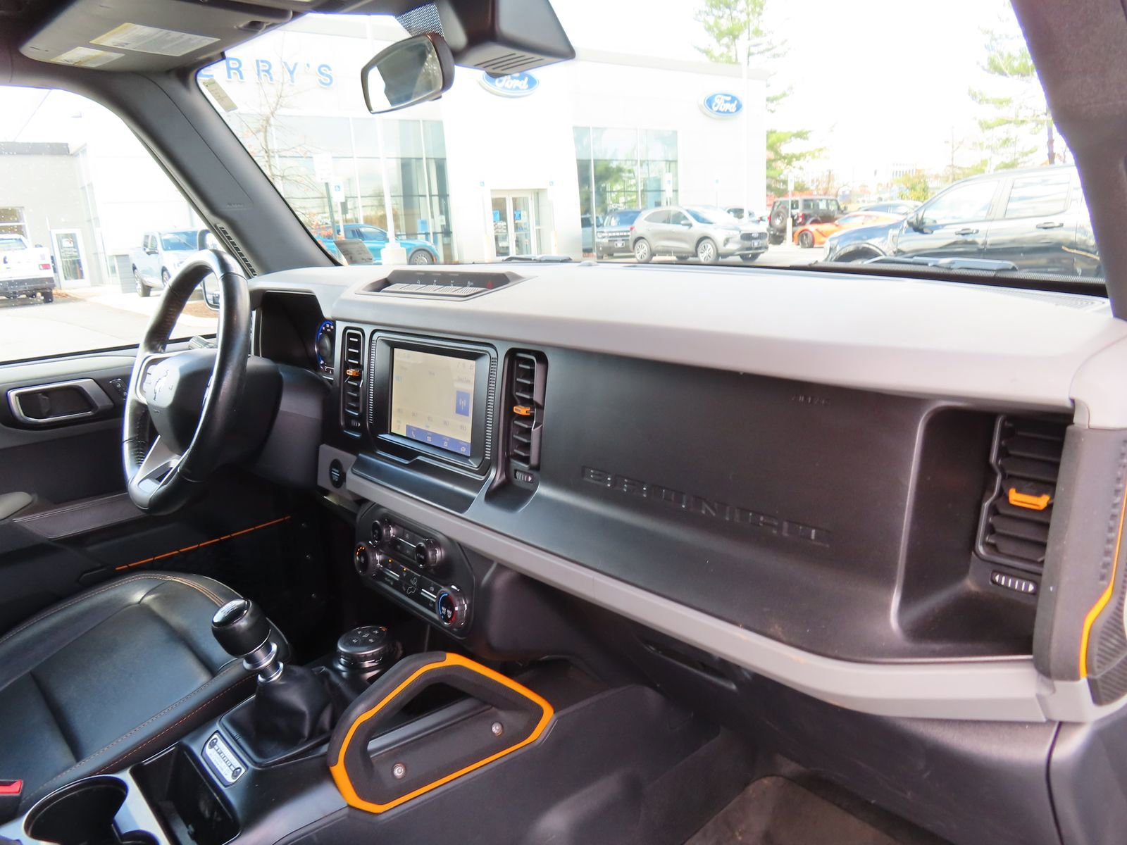 Certified 2022 Ford Bronco Badlands w/ Sasquatch Package image 15