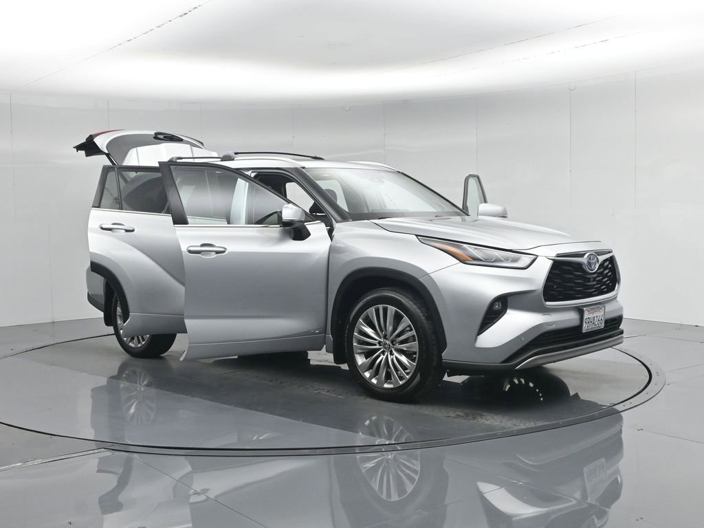 Used 2022 Toyota Highlander Platinum image 44