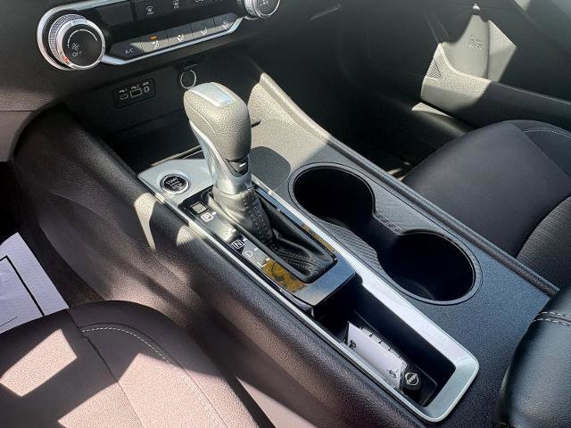 Used 2025 Nissan Altima 2.5 SV FWD image 23