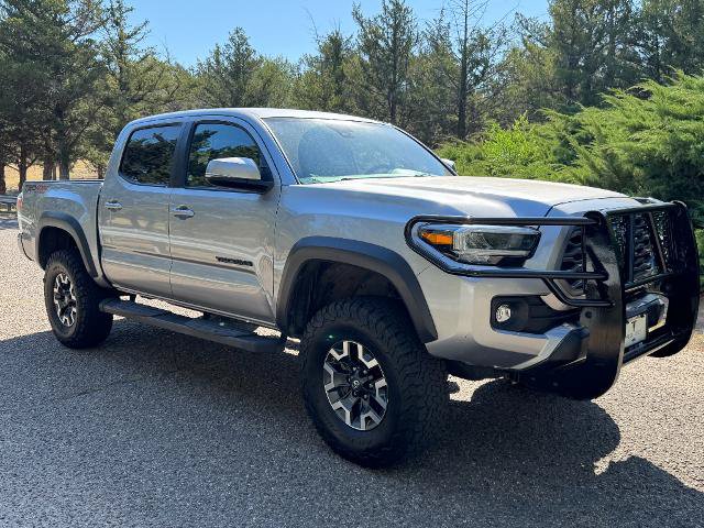 Used 2021 Toyota Tacoma TRD Off-Road w/ Technology Package AWD/4WD image 3