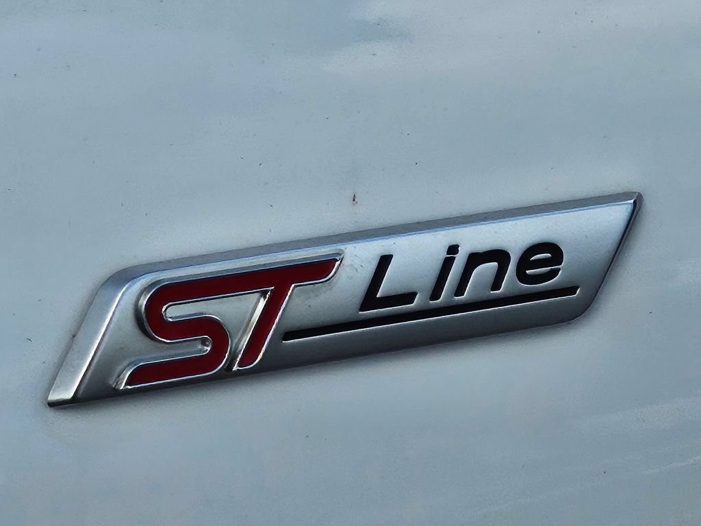 Certified 2023 Ford Escape ST-Line w/ Equipment Group 301A FWD image 11