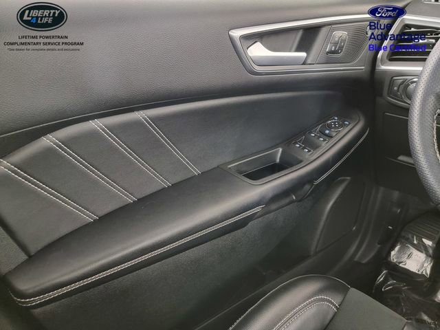 Certified 2022 Ford Edge ST w/ Cargo Accessory Package image 33