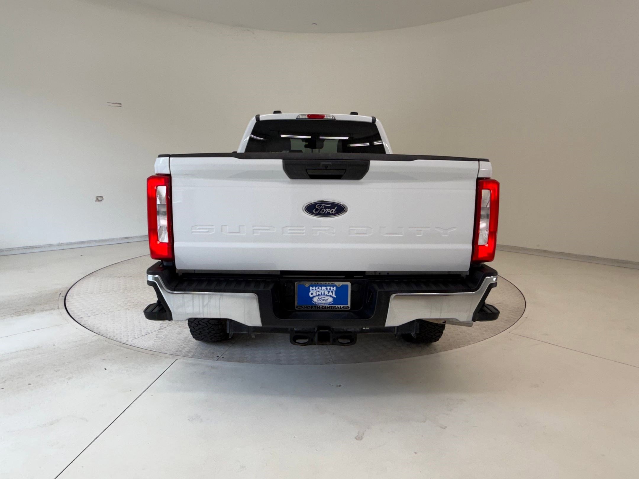 Certified 2024 Ford F350 XLT w/ FX4 Off-Road Package image 5