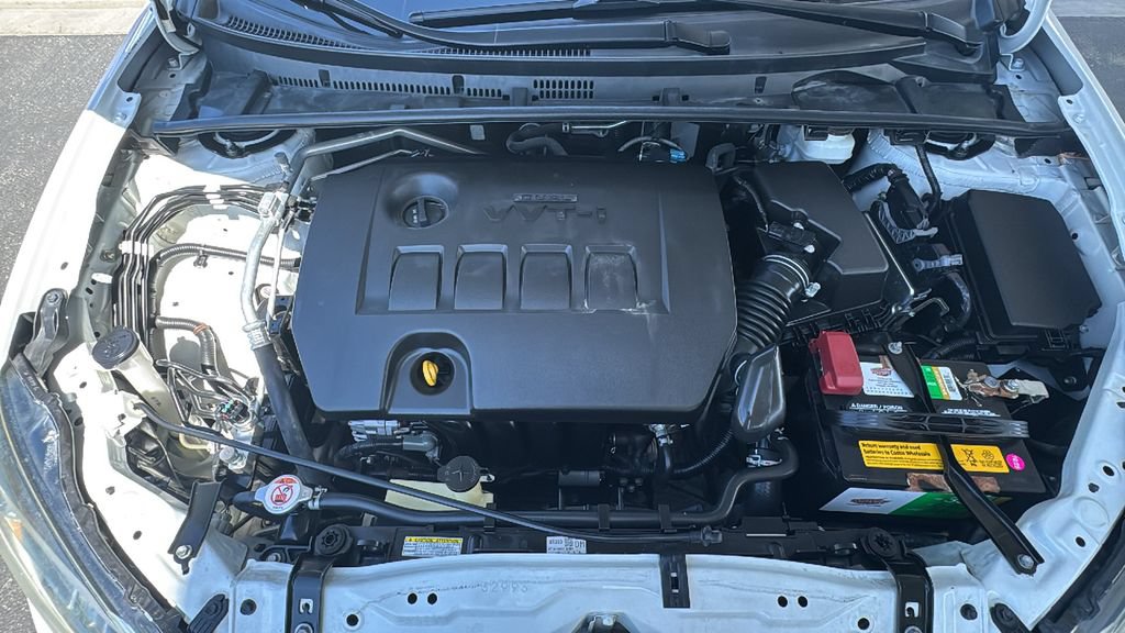 Used 2019 Toyota Corolla LE w/ Carpet Mat Package (TMS) FWD image 25