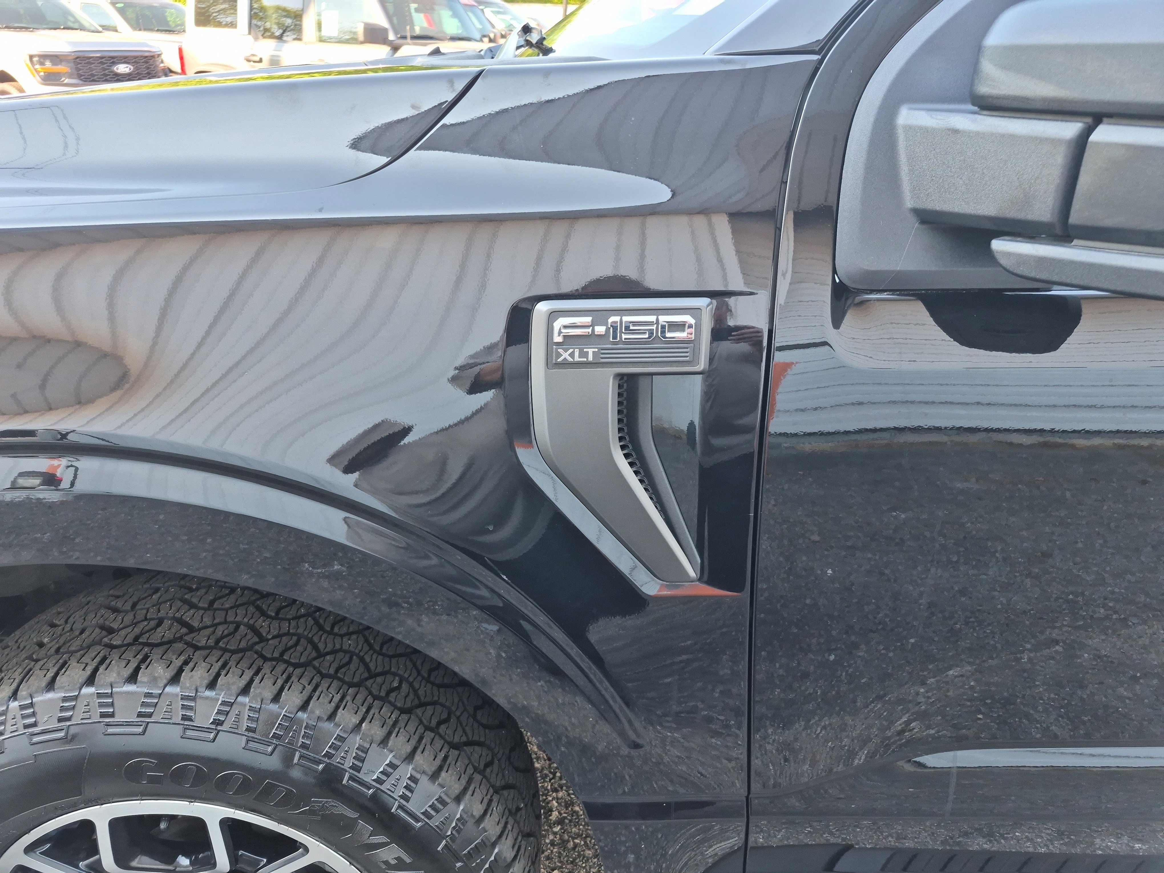 Certified 2023 Ford F150 XLT w/ Equipment Group 302A High image 10