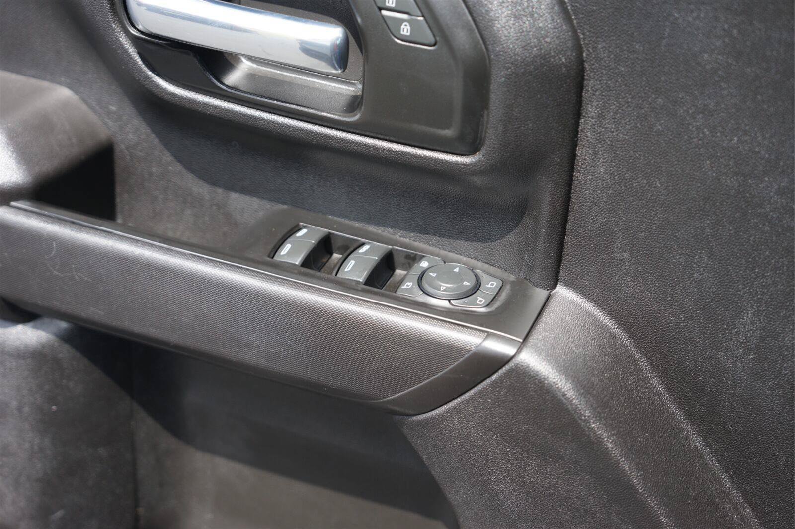 Used 2024 Chevrolet Silverado 2500 Custom w/ Custom Value Package AWD/4WD image 29