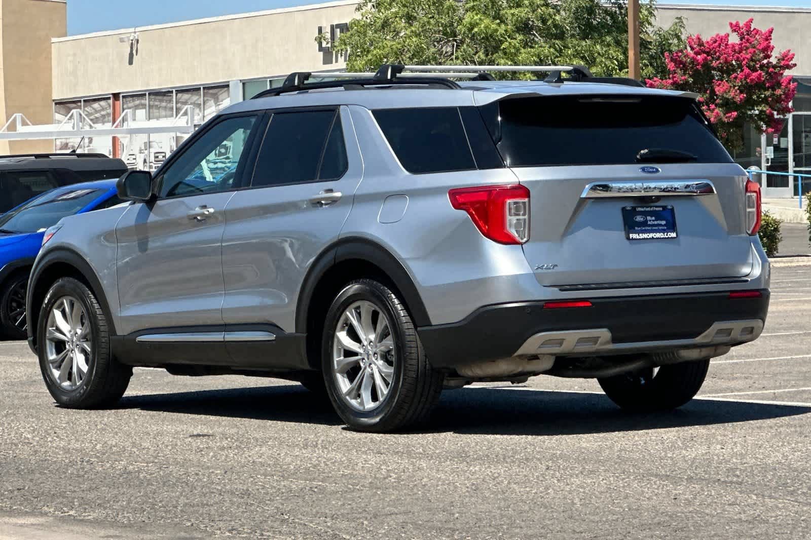 Certified 2022 Ford Explorer XLT w/ Equipment Group 202A RWD image 7