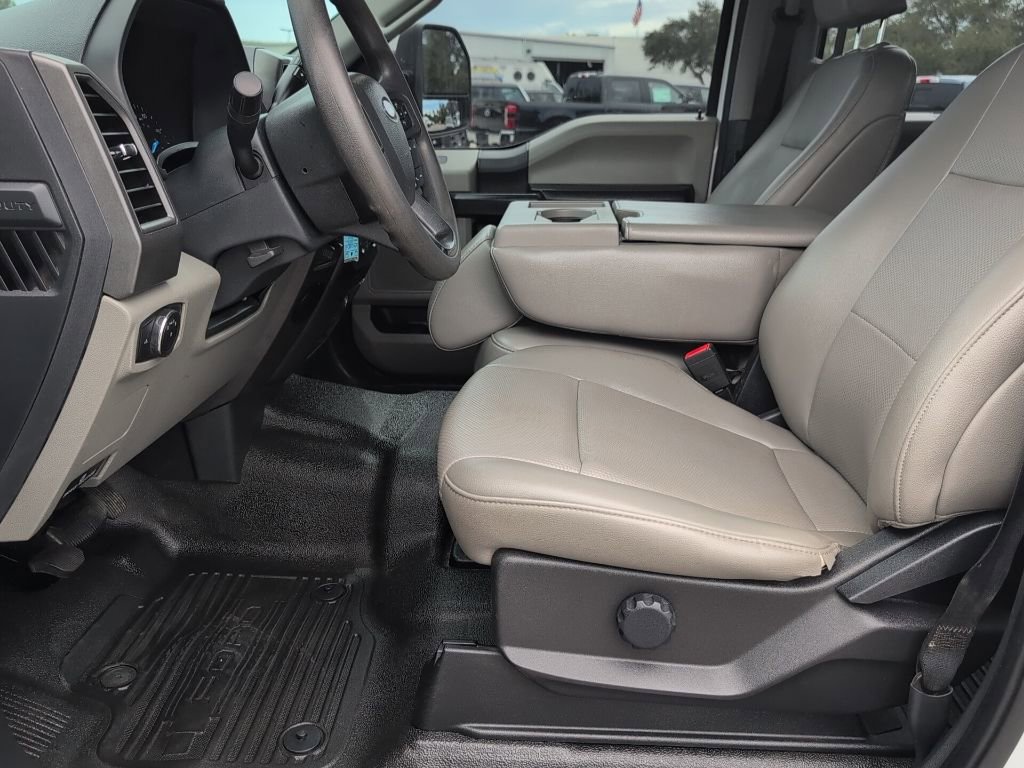 Certified 2022 Ford F350 XL w/ Power Equipment Group image 8