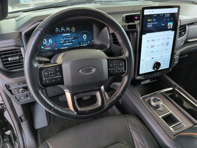Certified 2023 Ford Expedition Platinum RWD image 17