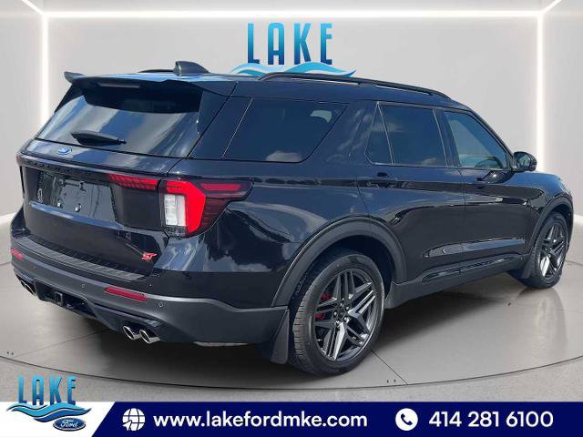 Certified 2025 Ford Explorer ST AWD/4WD image 9