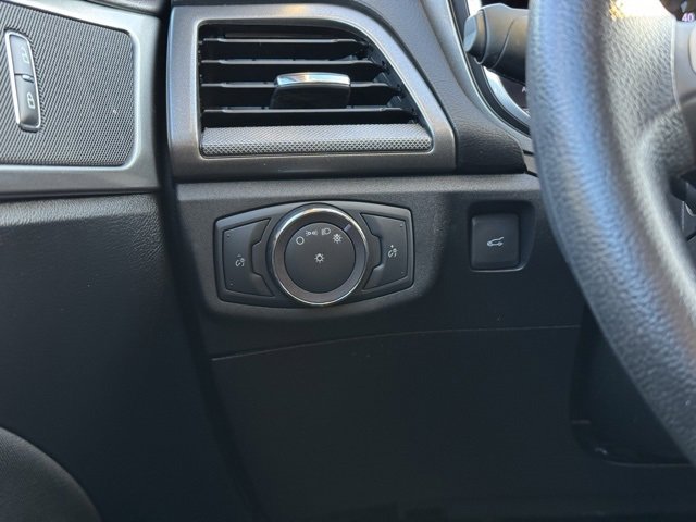 Certified 2019 Ford Fusion SE image 32