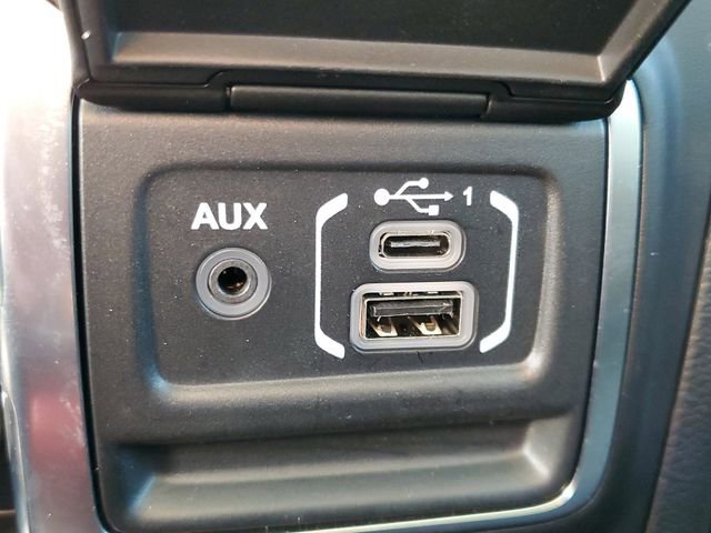 Used 2022 Jeep Wrangler Unlimited Sahara image 27