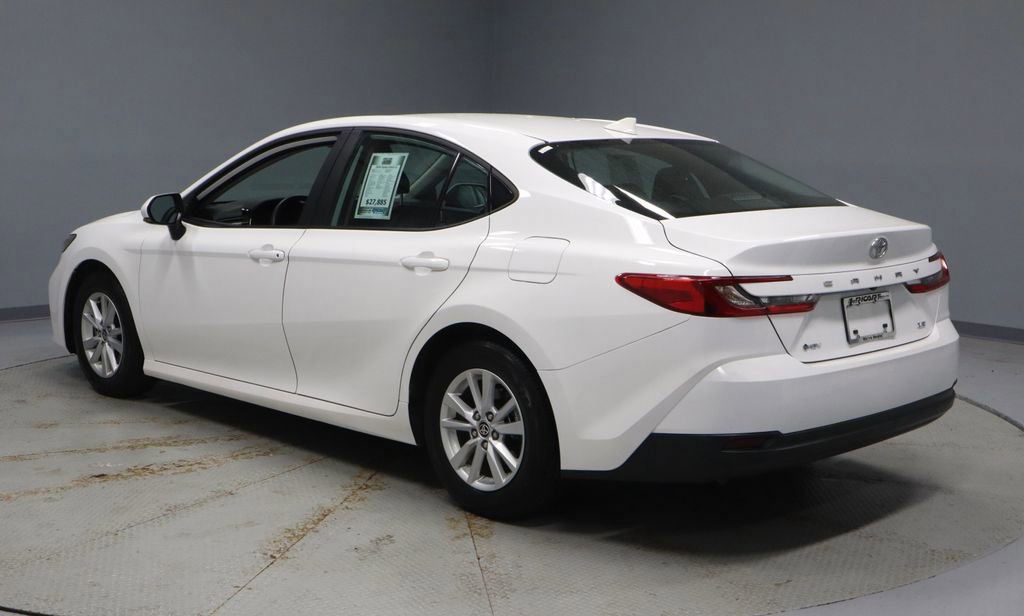 Used 2025 Toyota Camry LE FWD image 3