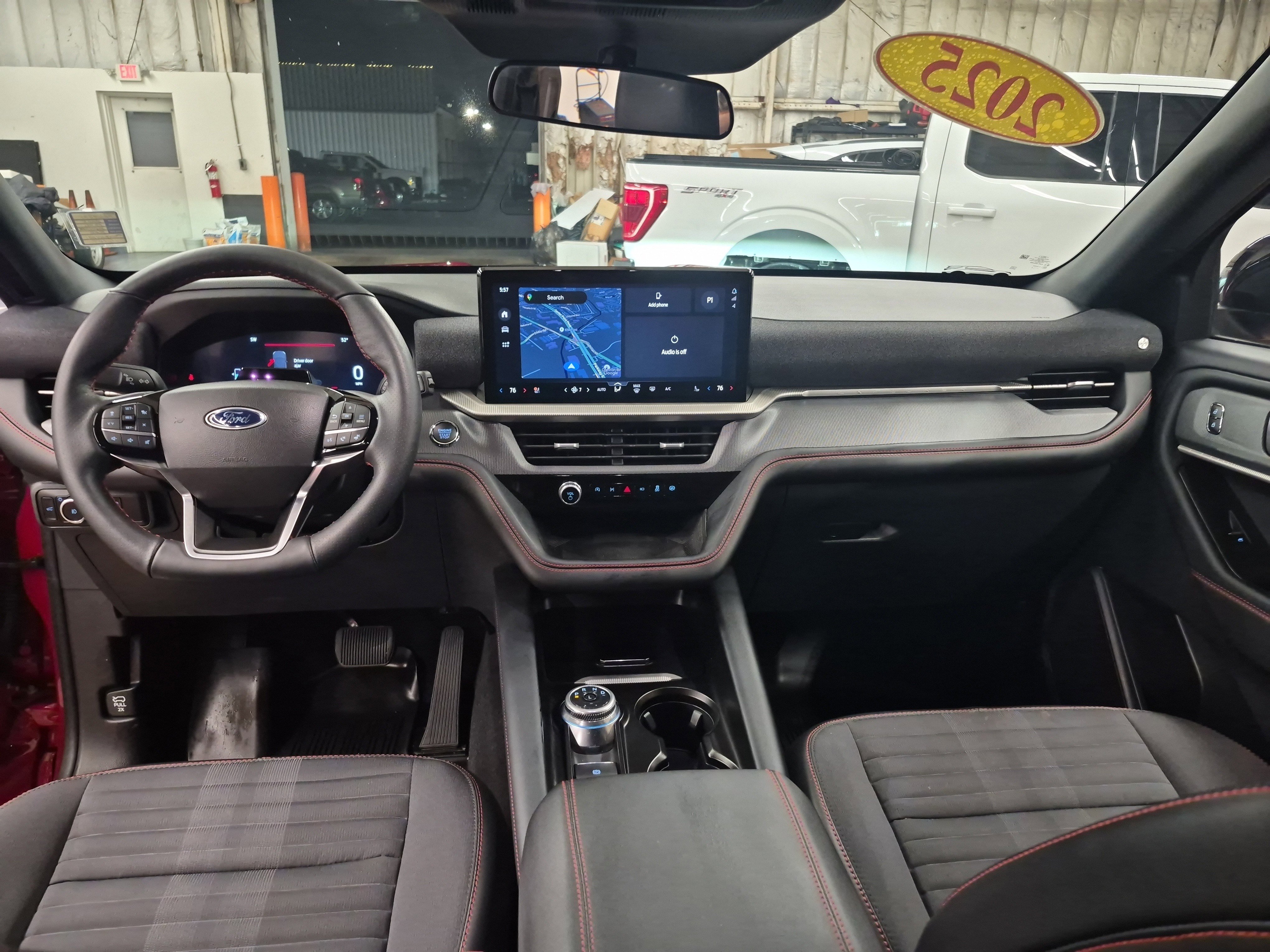 Certified 2025 Ford Explorer ST-Line image 21