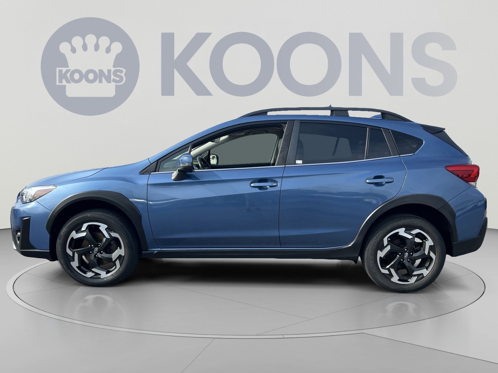 Used 2022 Subaru Crosstrek 2.5i Limited w/ Moonroof Package 2 AWD/4WD image 2