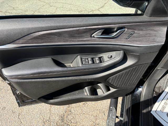 Used 2023 Jeep Grand Cherokee Limited image 11