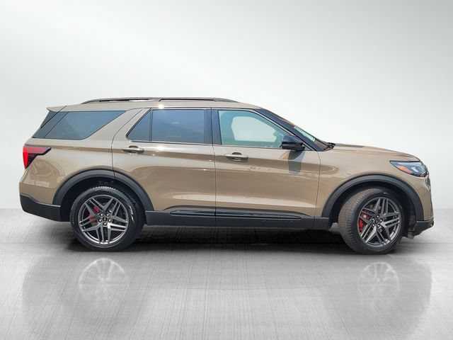 Certified 2026 Ford Explorer ST AWD/4WD image 3