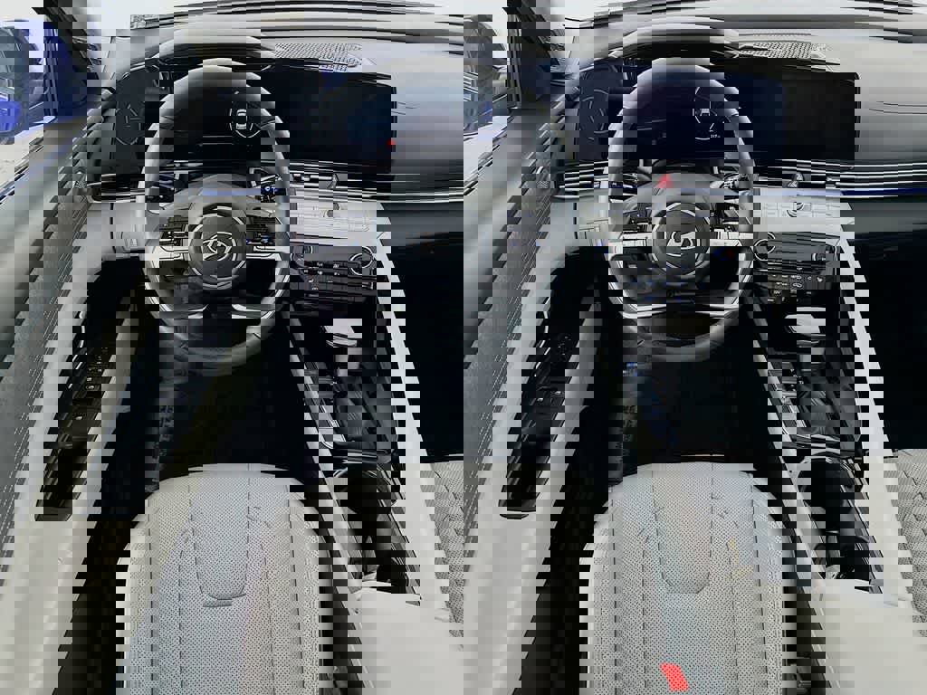 Used 2026 Hyundai Elantra Limited w/ Cargo Package image 12