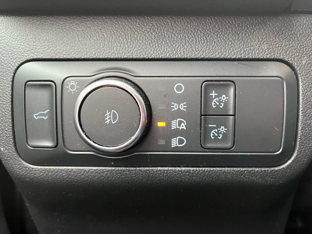 Certified 2022 Ford Escape SEL w/ SEL Stealth AWD Package image 21