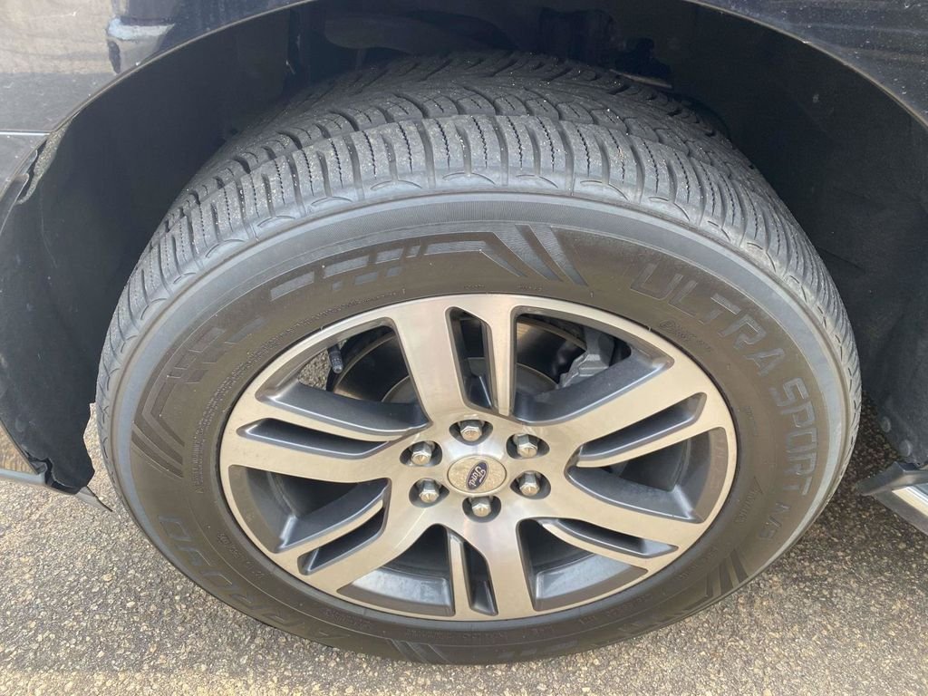 Certified 2022 Ford Expedition Max Limited RWD image 4