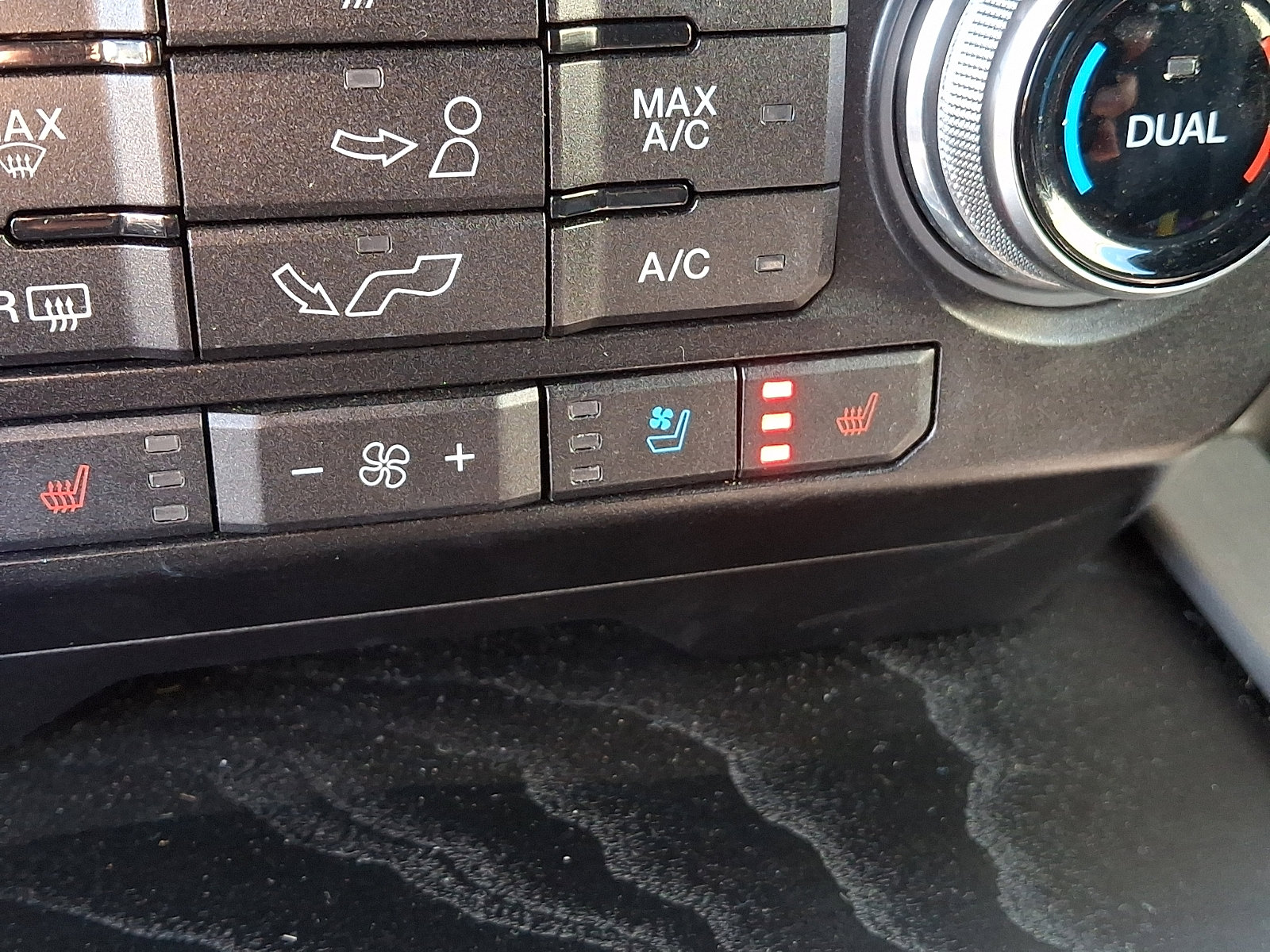 Certified 2019 Ford F150 Platinum AWD/4WD image 24