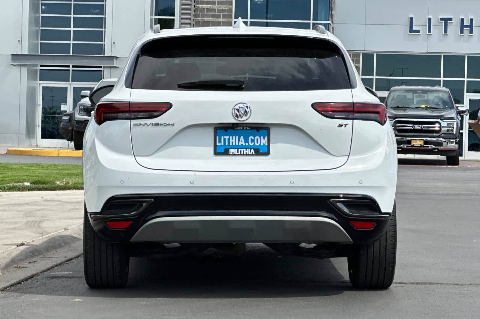 Used 2022 Buick Envision Essence w/ Technology Package I FWD image 7