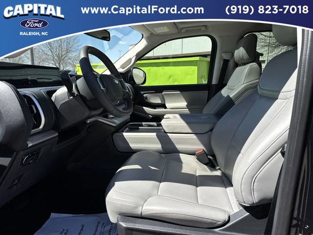 Certified 2025 Ford Expedition Active image 25