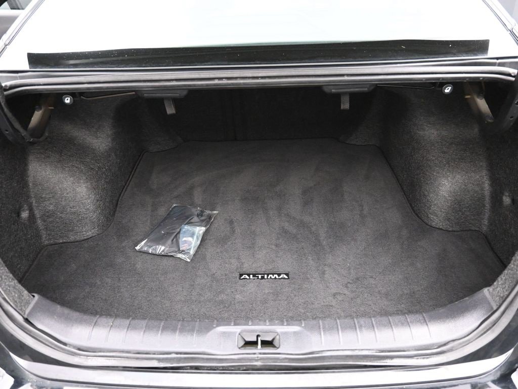 Used 2024 Nissan Altima 2.5 SV image 23