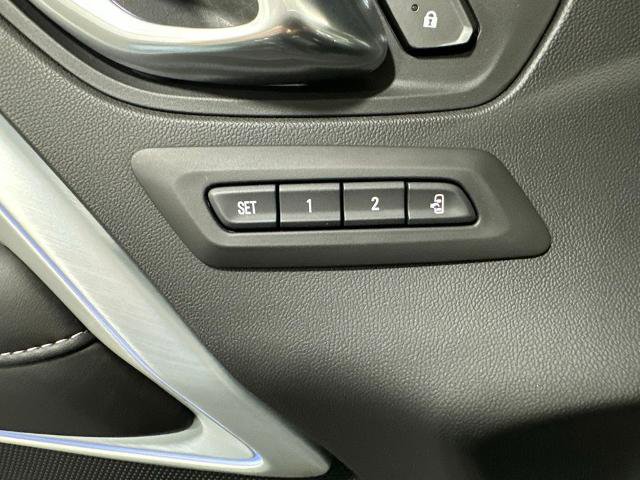 Used 2018 Chevrolet Camaro SS RWD image 17