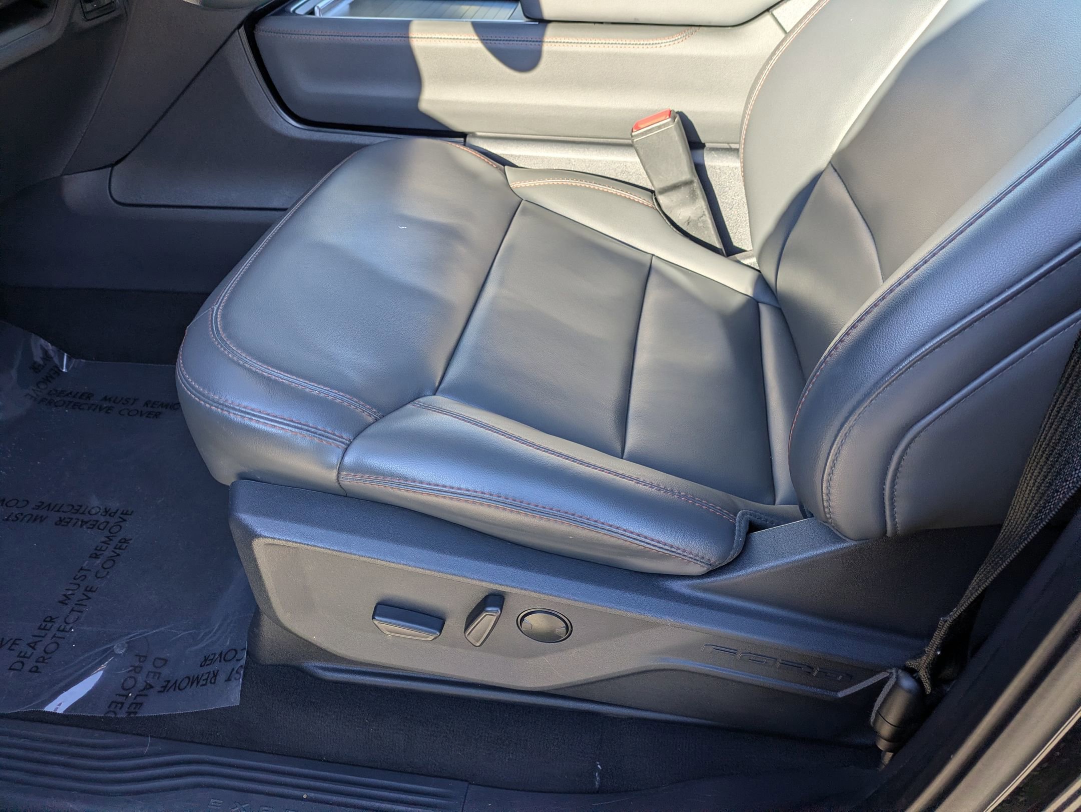 Certified 2025 Ford Expedition Active image 12