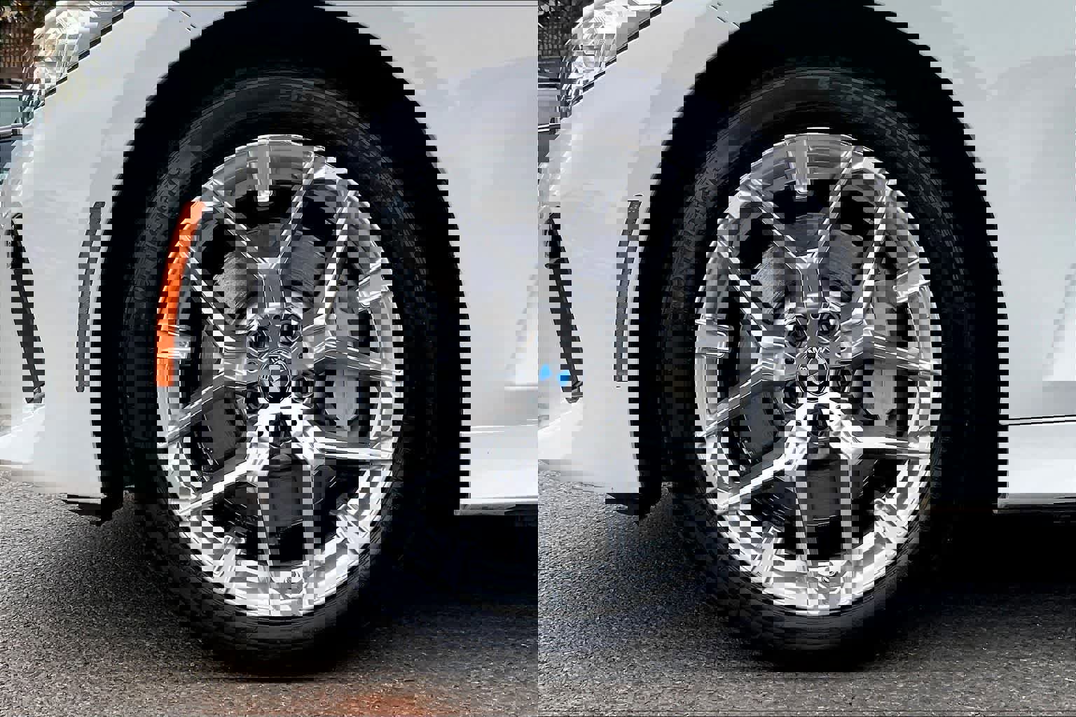 Used 2025 BMW 330i Sedan image 10