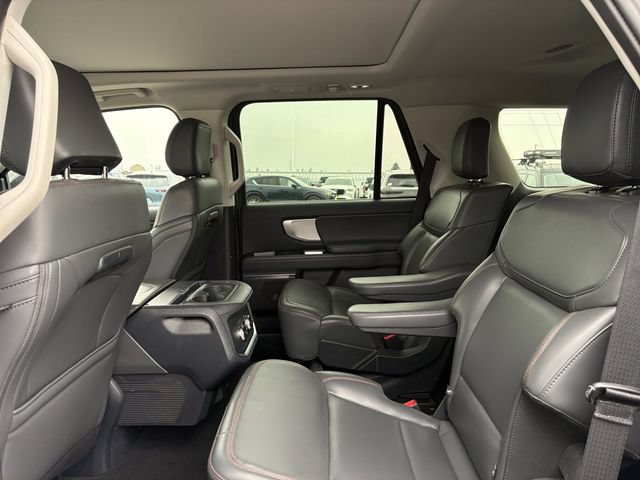Certified 2025 Ford Expedition Active AWD/4WD image 22