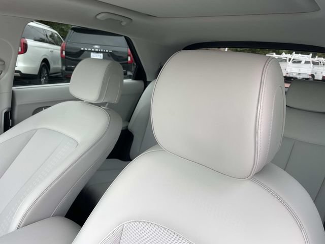 Used 2023 Hyundai Ioniq 5 Limited w/ Cargo Package AWD/4WD image 32